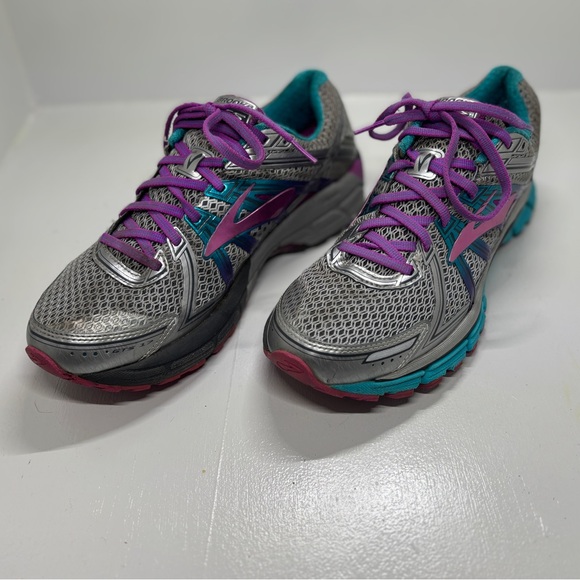 Womens Brooks Adrenaline GTS 17 Silver and Purple running shoes size 11.5 - Picture 1 of 11